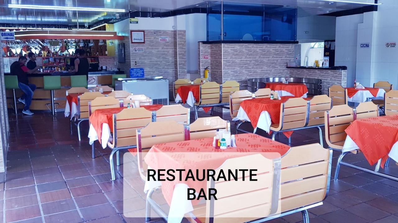 Hotel Barcelona Chinauta Extérieur photo